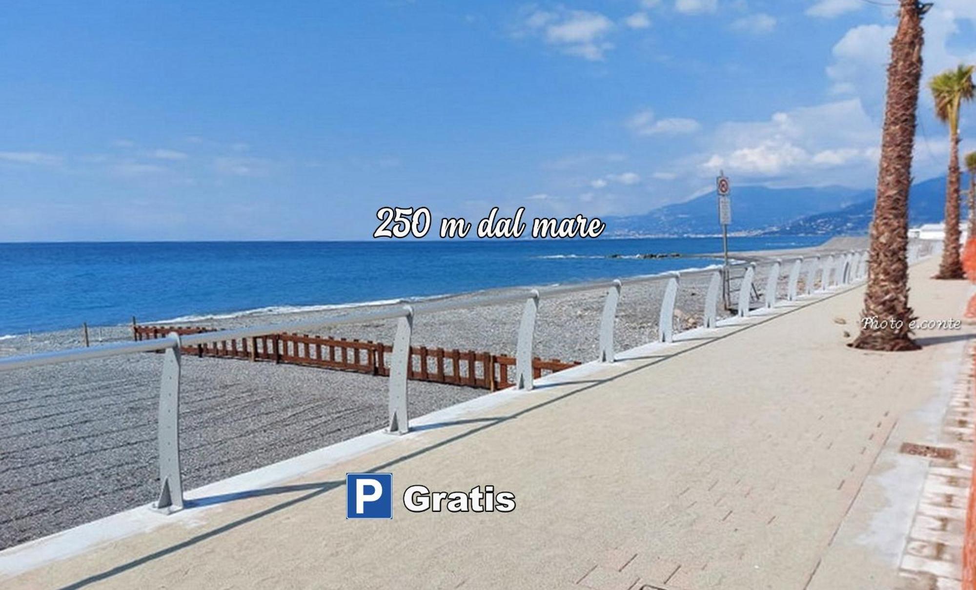 Apartament Casa Mare - 250M Dalla Spiaggia Vallecrosia Zewnętrze zdjęcie